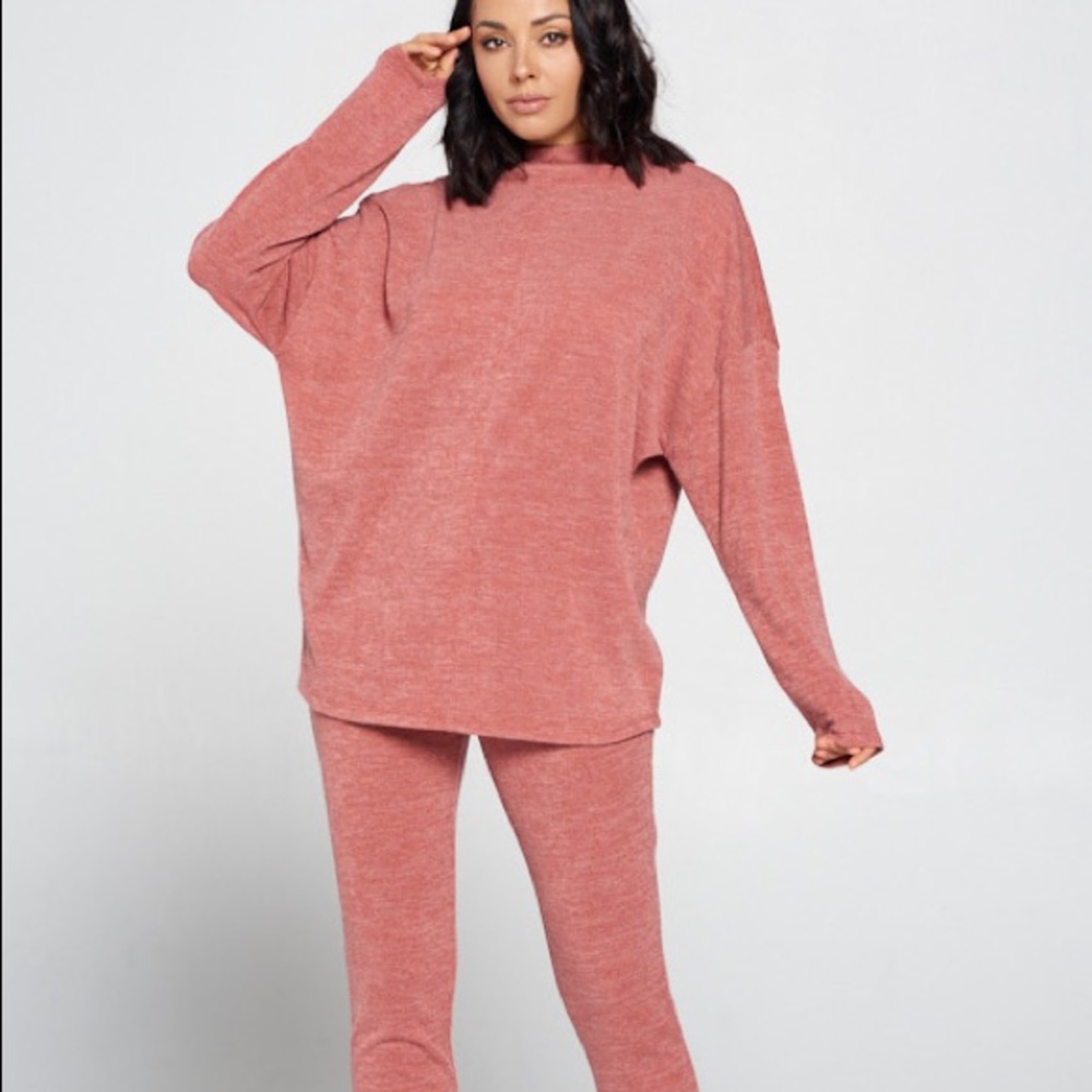 Relaxed Tunic and Leggings Set ☺️